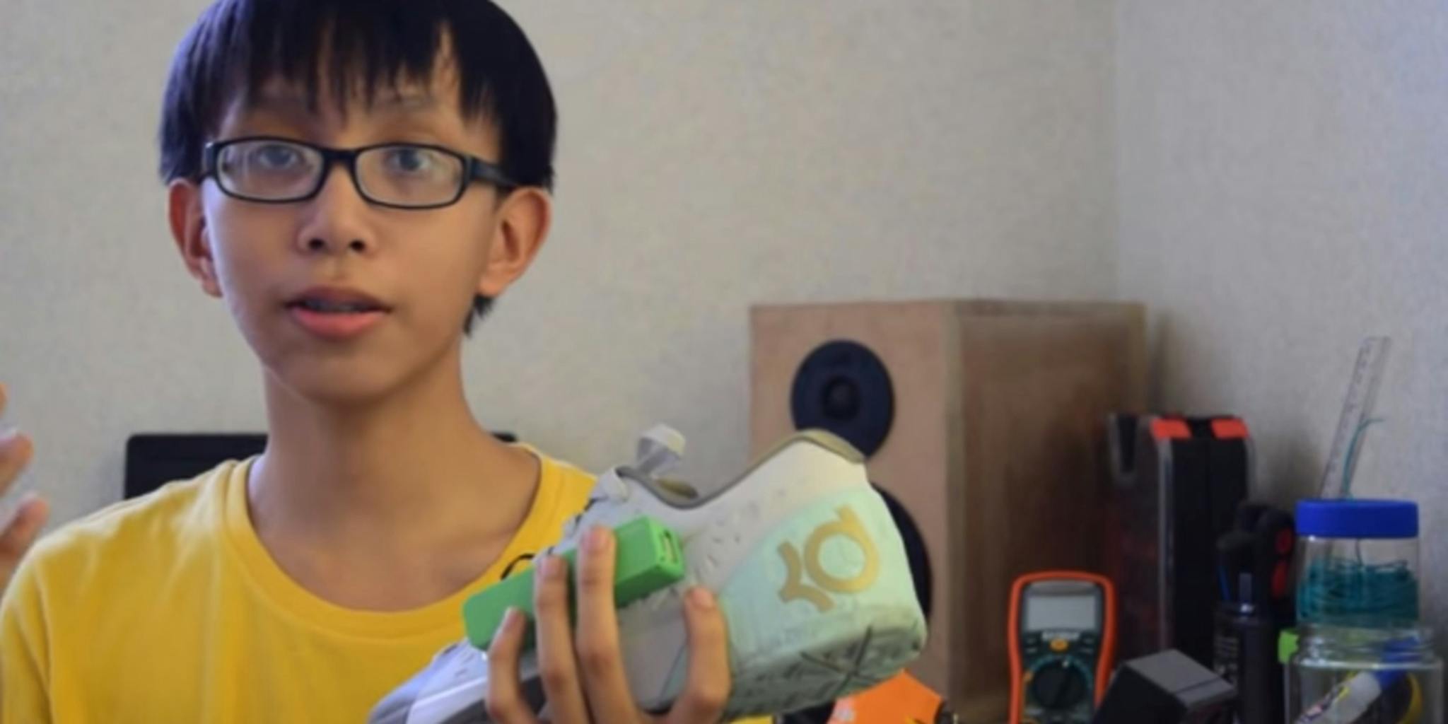 15-year-old invents shoes that charge your phone as you walk - The Daily Dot