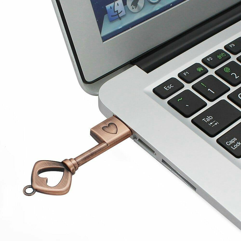 key shaped thumb drive
