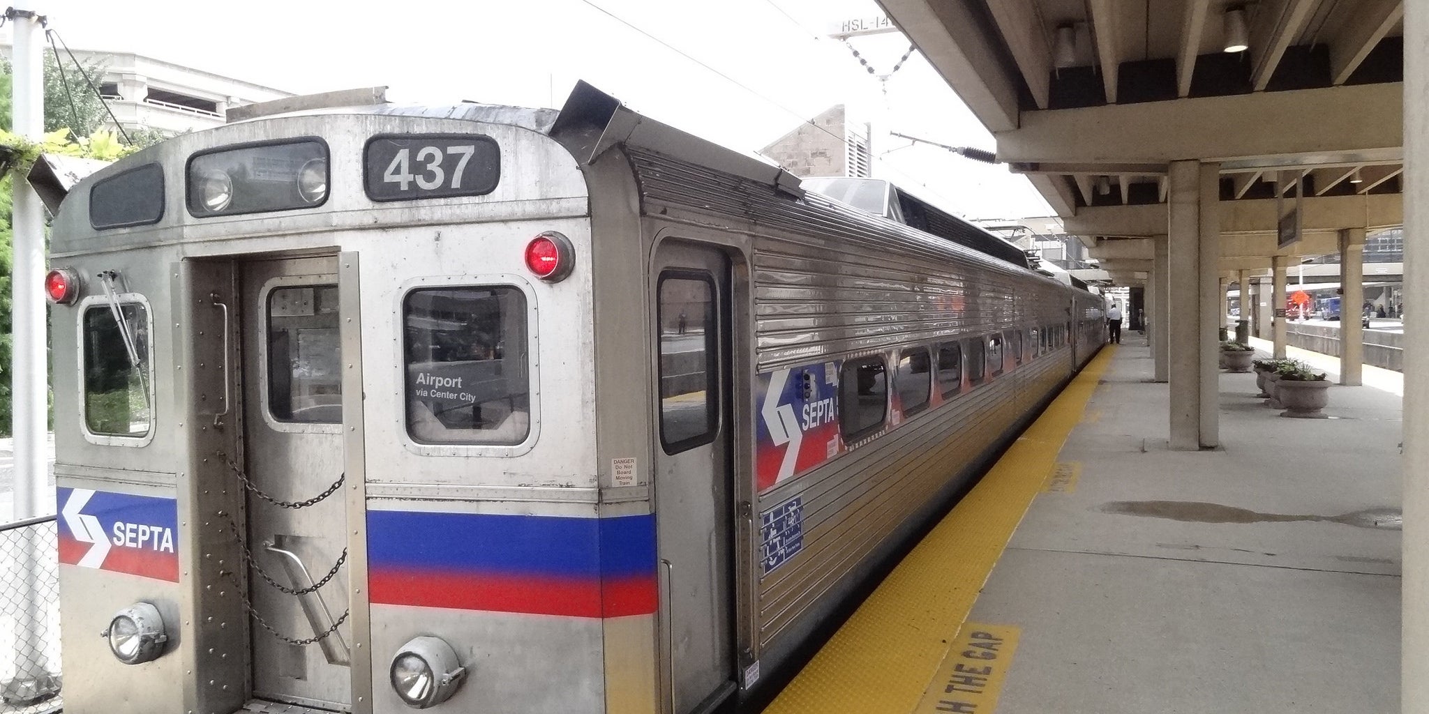 Transit officers help deliver Christmas baby aboard Philadelphia train