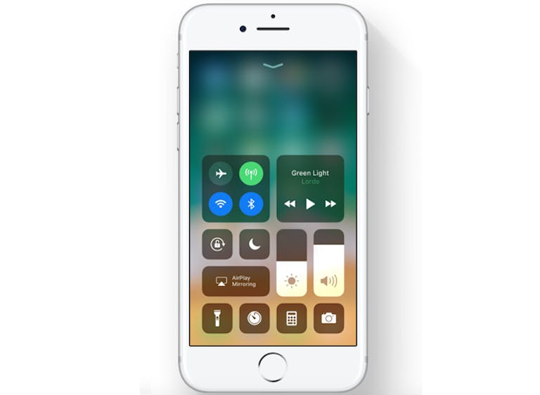 ios 11 features : iOS 11 Control Center