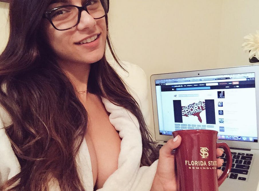 Mia Khalifa Hindi - A Lebanese-American porn superstar is facing online death threats