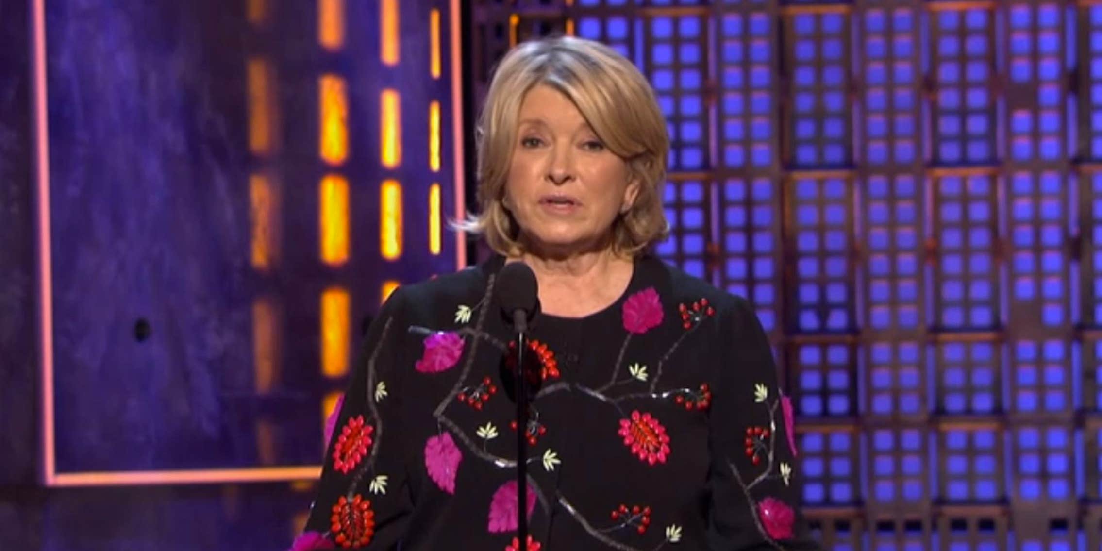 Martha Stewart S Set From The Bieber Roast Is One For The History Books Martha Stewart S Set From The Bieber Roast Is One For The History Books