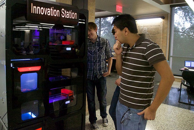 UT 3D printing vending machine