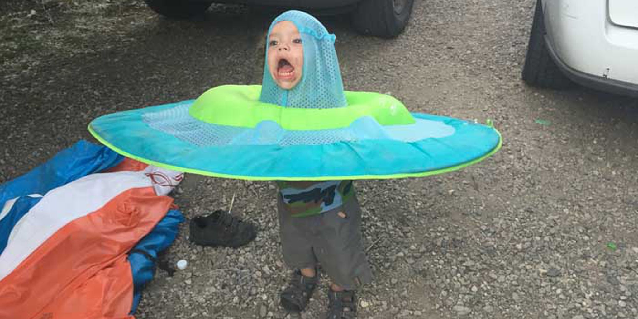 Kid stuck in pool float is destined for stardom