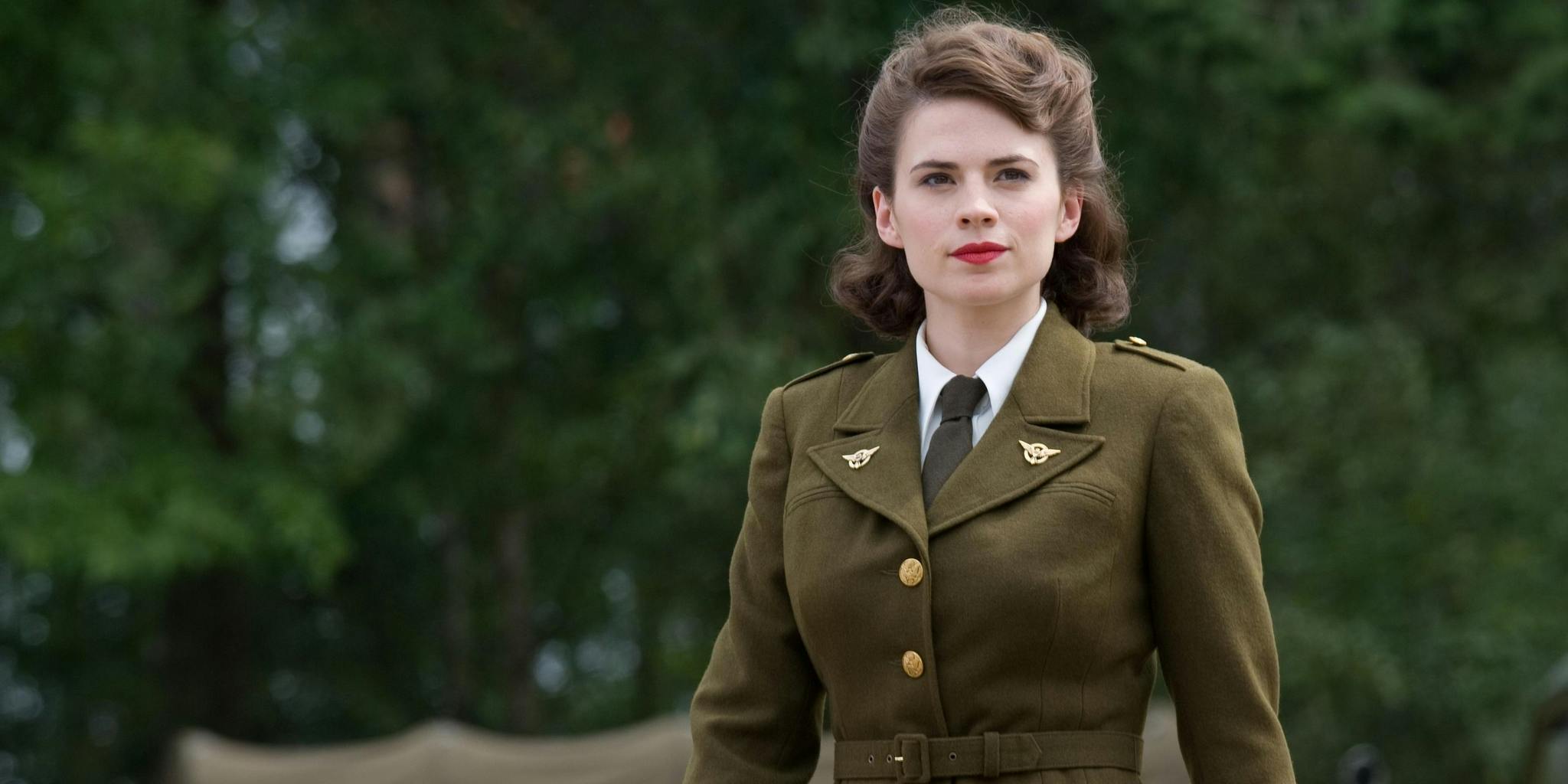 Peggy carter. Хейли Этвелл Пегги Картер. Маргарет "Пегги" Картер. Пегги Картер 2011. Пегги Картер первый мститель.