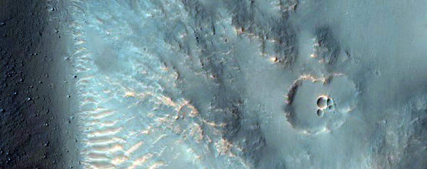 "Crater in Hesperia Planum"