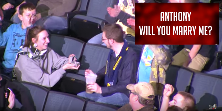 Katelyn Bowman proposes to her boyfriend during a Grand Rapid Griffins hockey game.