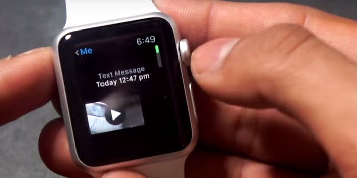 apple watch how to play video