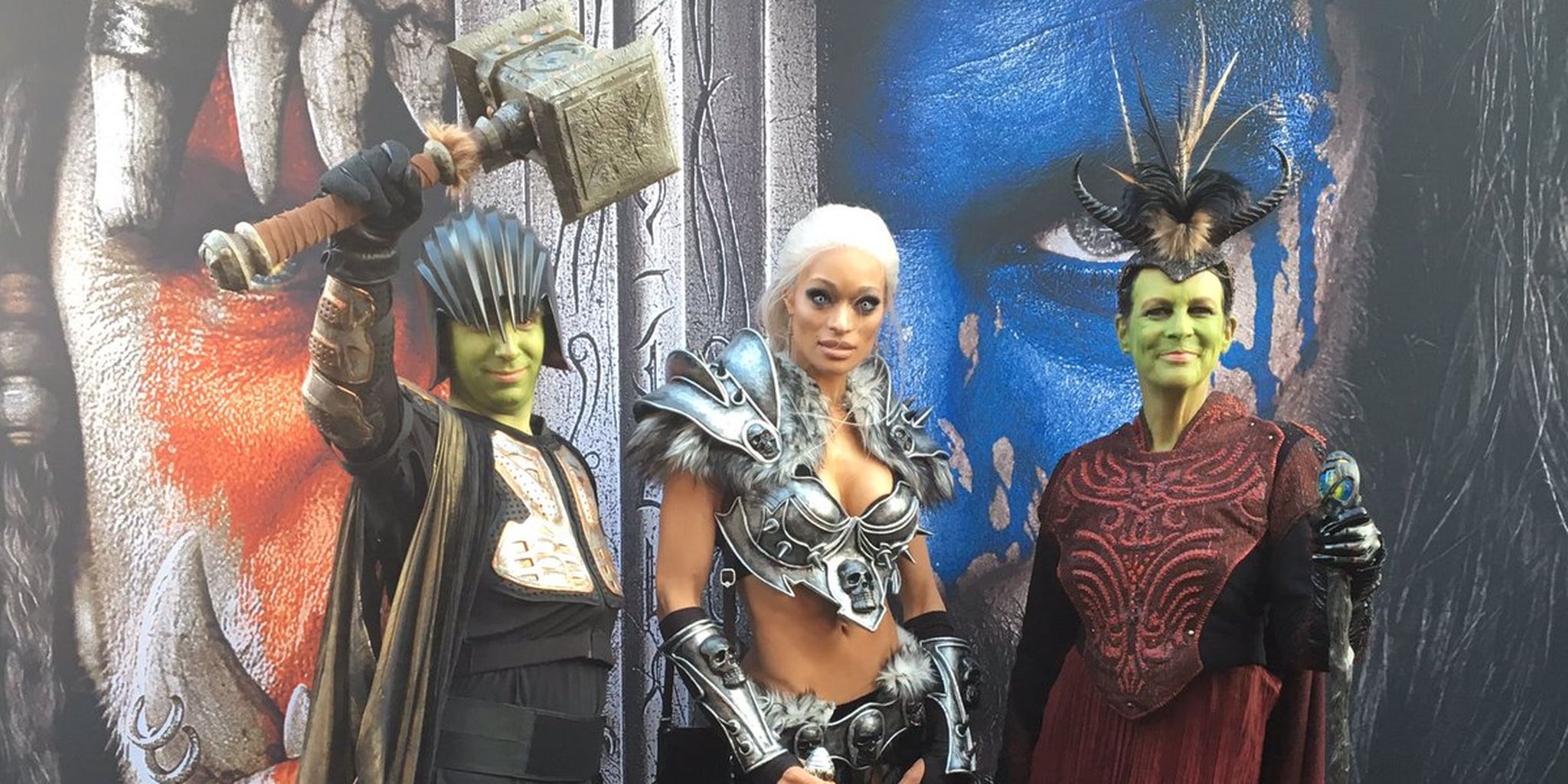 Jamie Lee Curtis wows everyone with her 'Warcraft' premiere cosplay