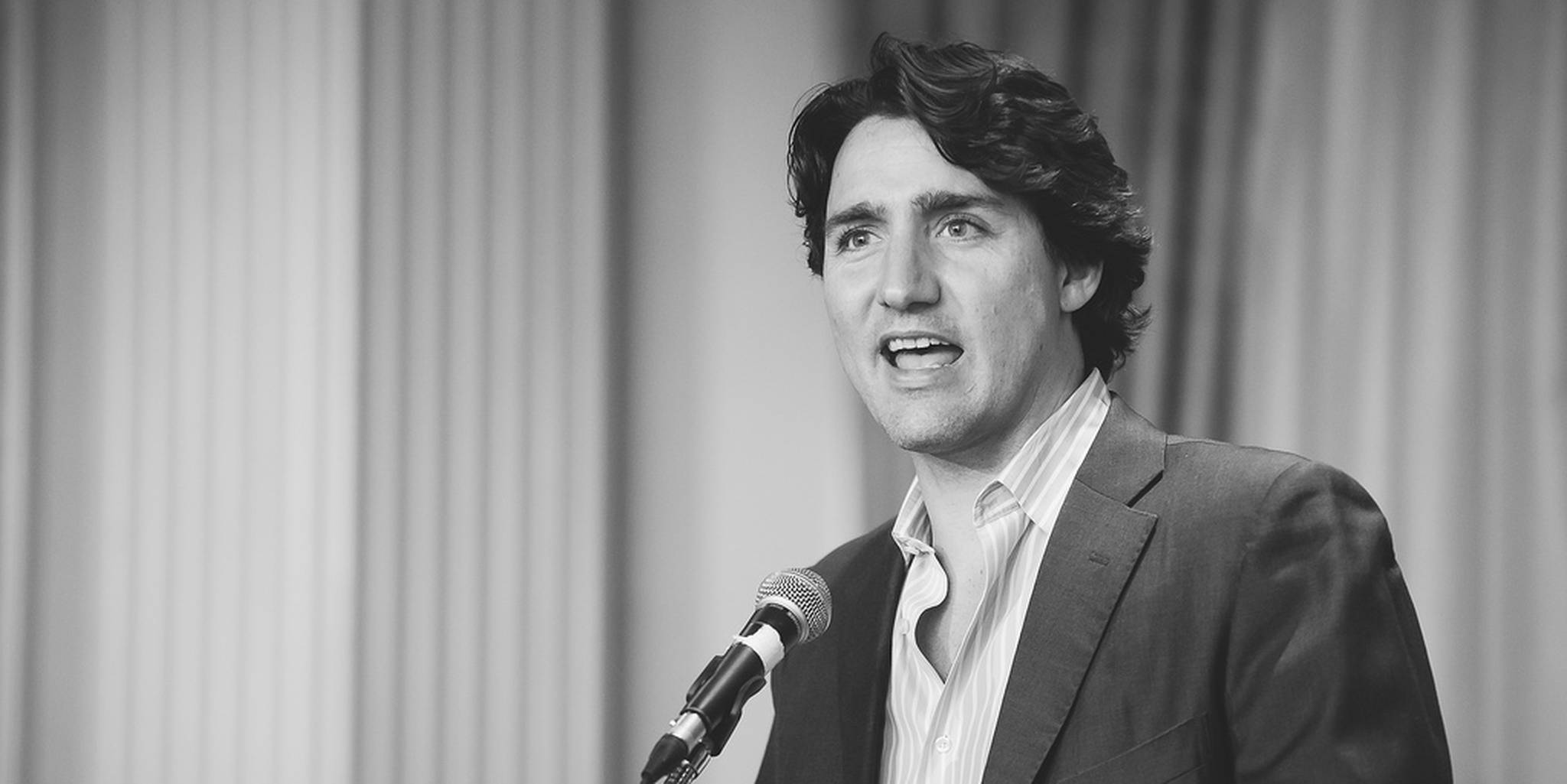 Canadian Prime Minister politely explains quantum