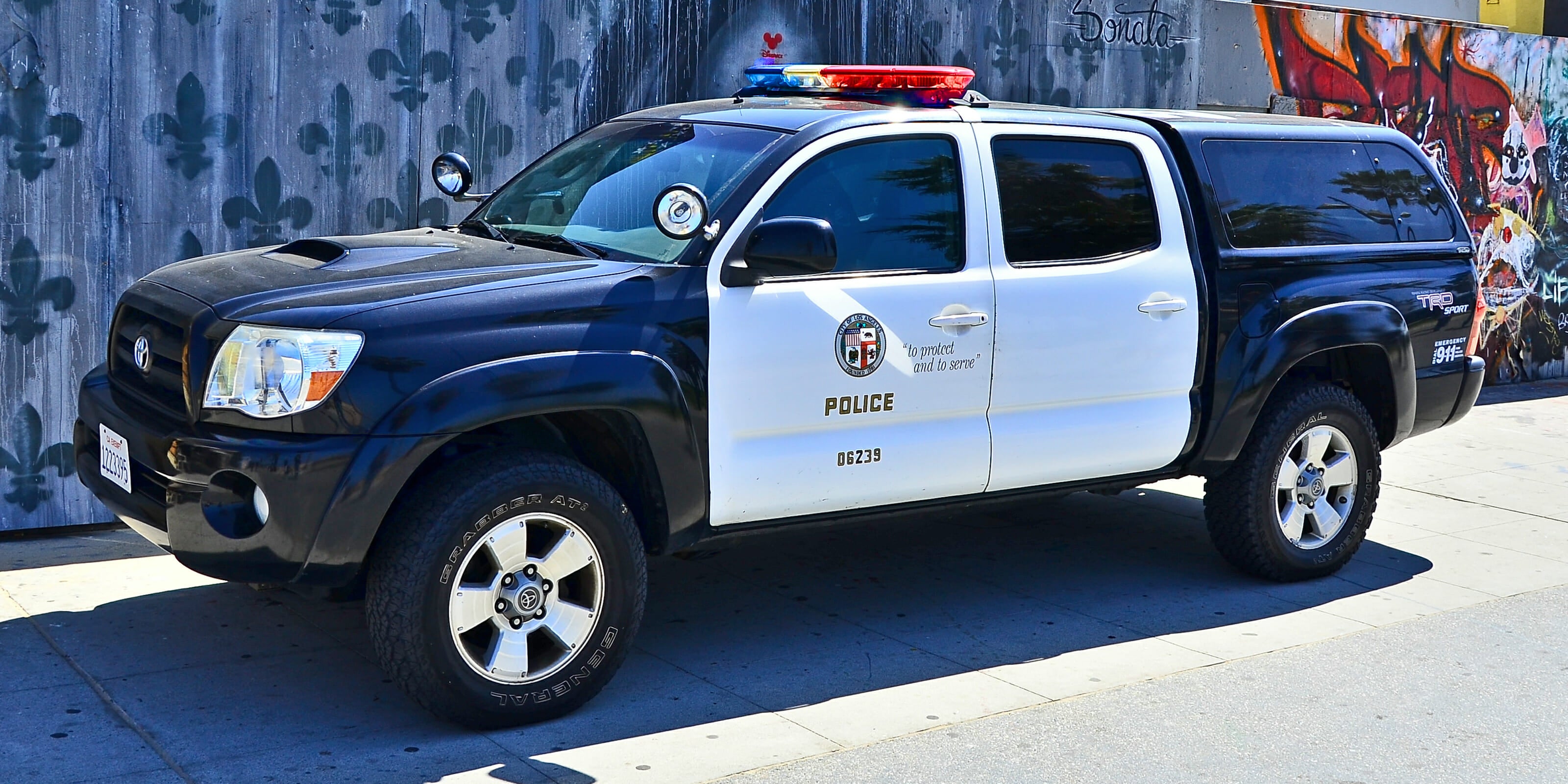 Body Cam Footage Allegedly Shows LAPD Officers Planting