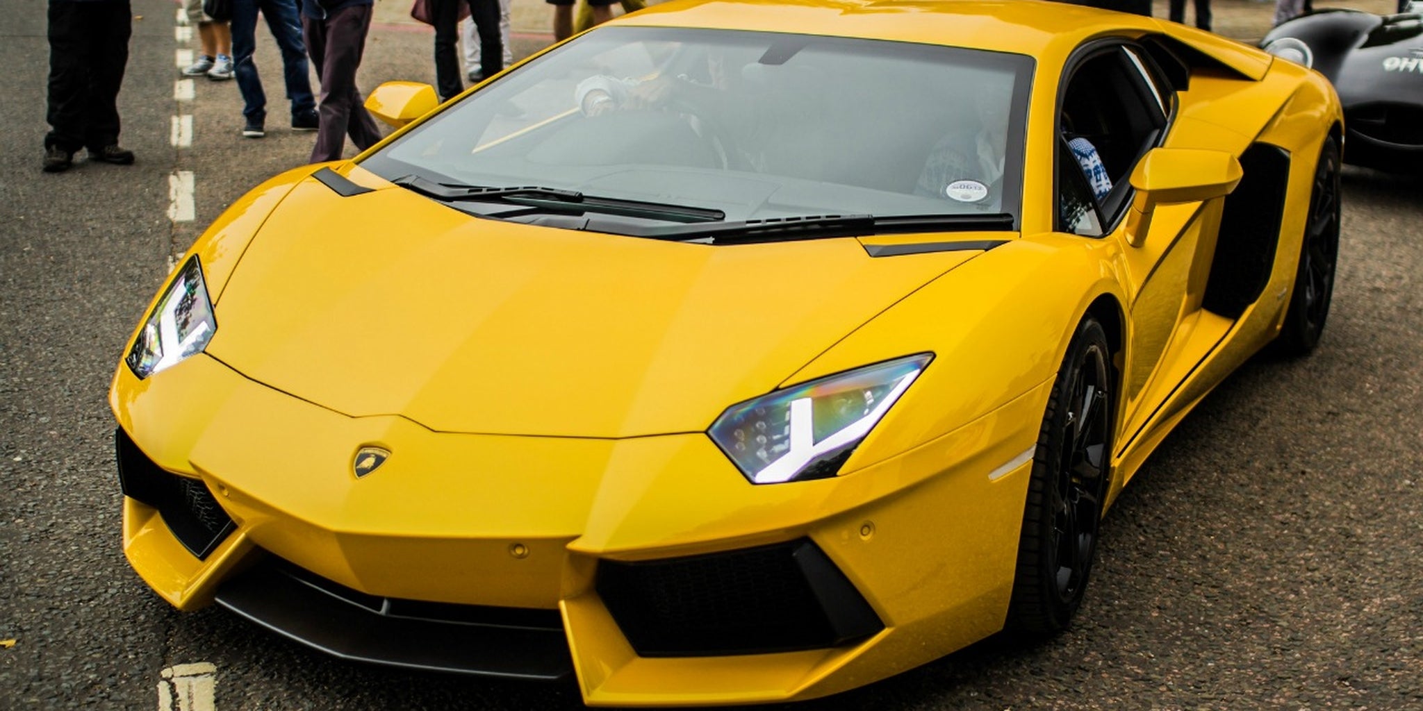 Here's what happens when the driver of a loses control