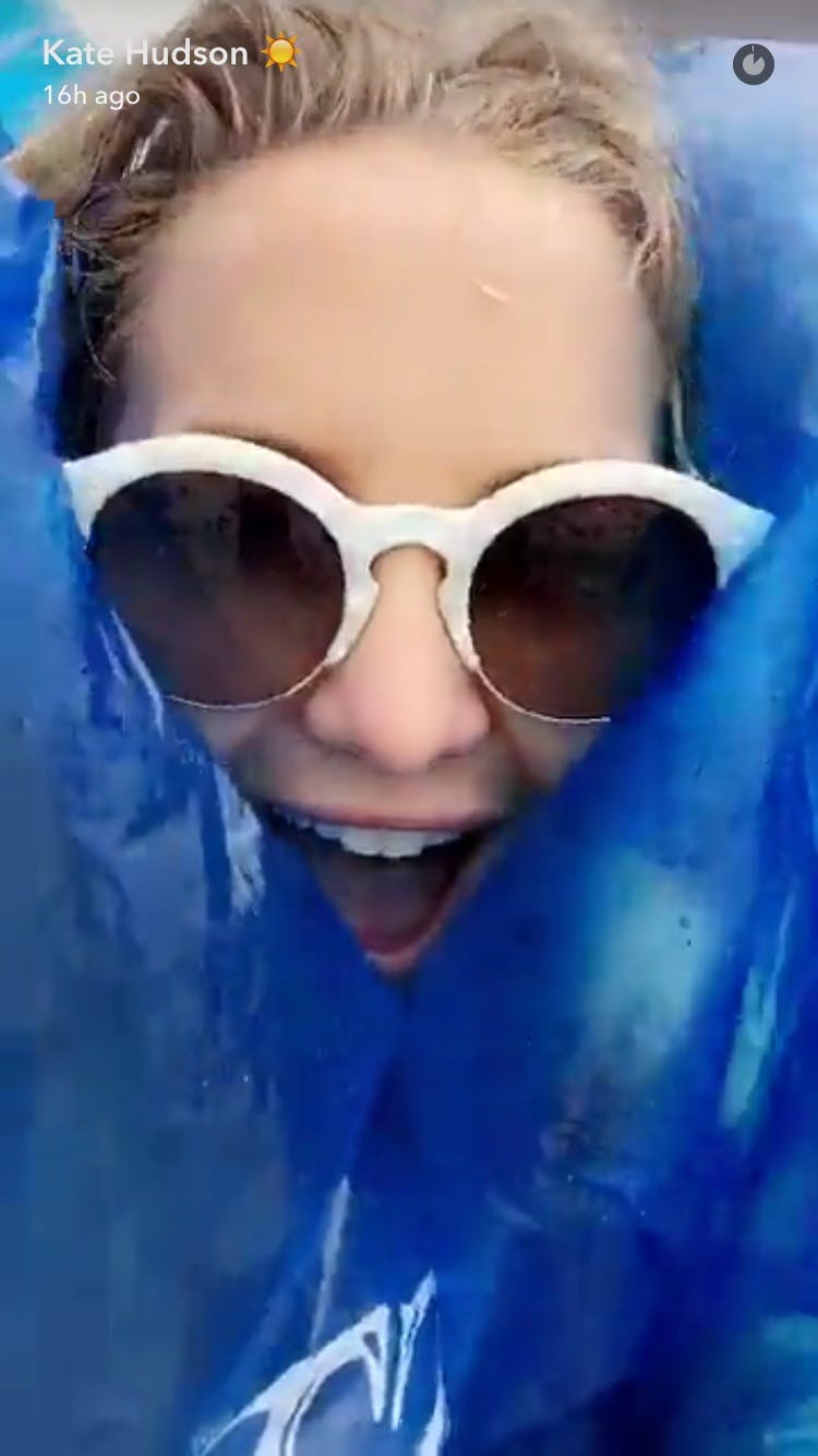 celebrity snapchats: Kate Hudson