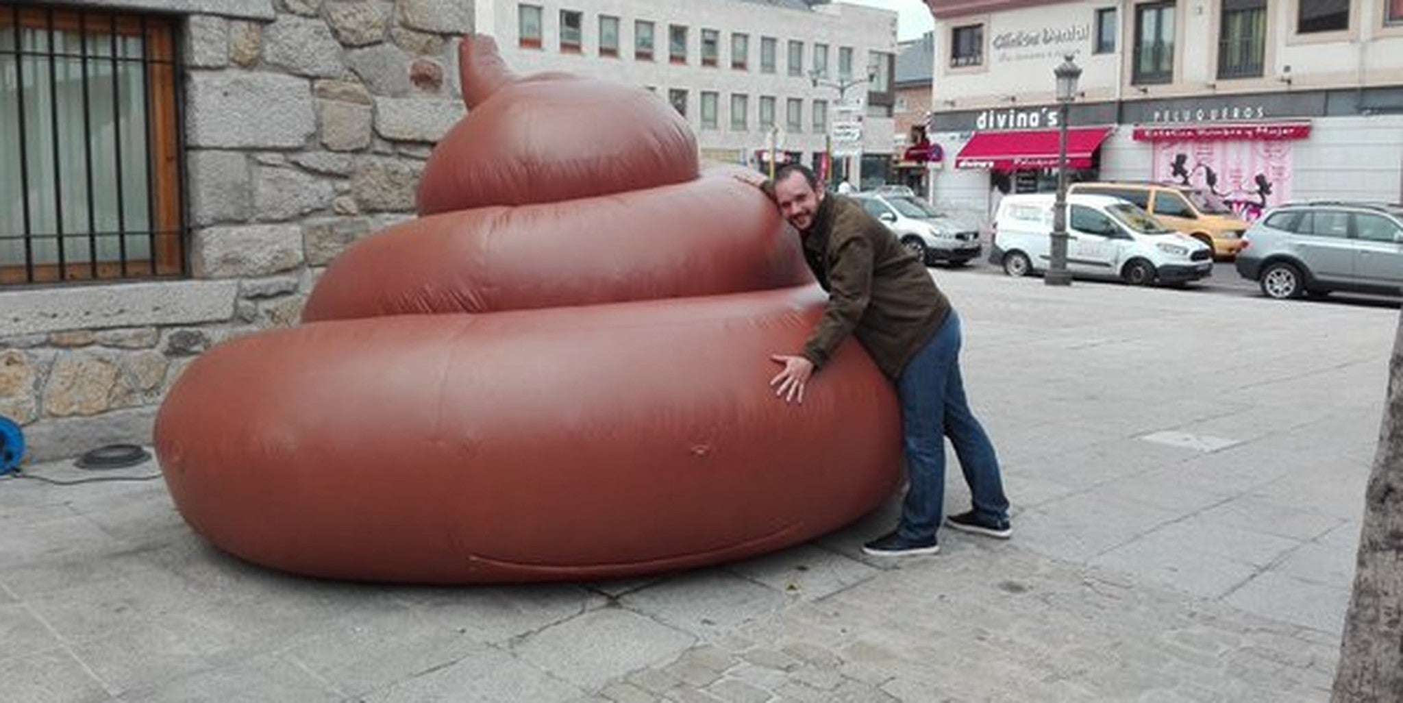 Giant inflatable turd goes missing from Spanish town square The Daily Dot