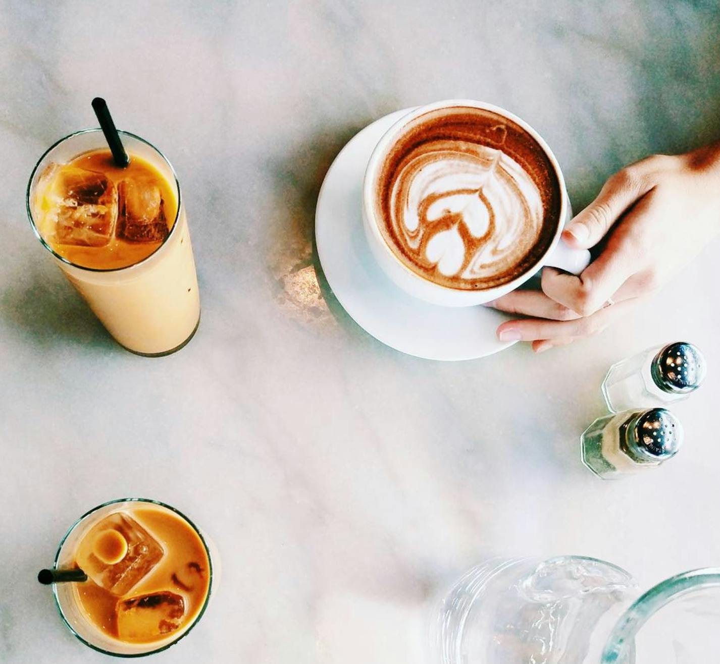 instagram flirting : coffee shop